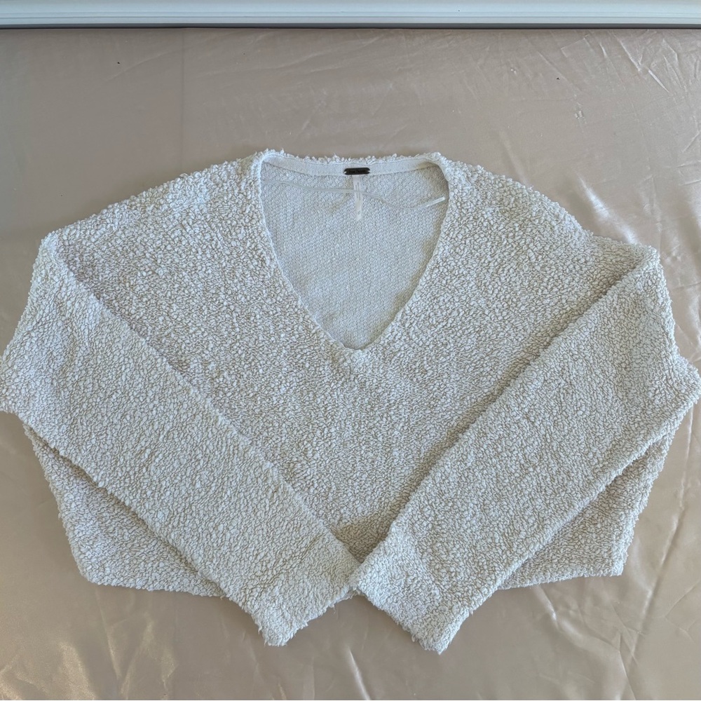 Free People Oversized Cropped Cream V-Neck Sweater Sz XS